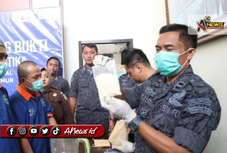 (Foto: BNN Kaltim saat memusnahkan narkotika jenis baru beserta barang bukti lainnya/Ist)