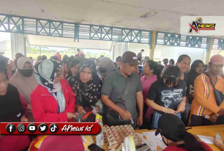 Ratusan Warga Bulungan Serbu Operasi Pasar Murah Jelang Idul Adha